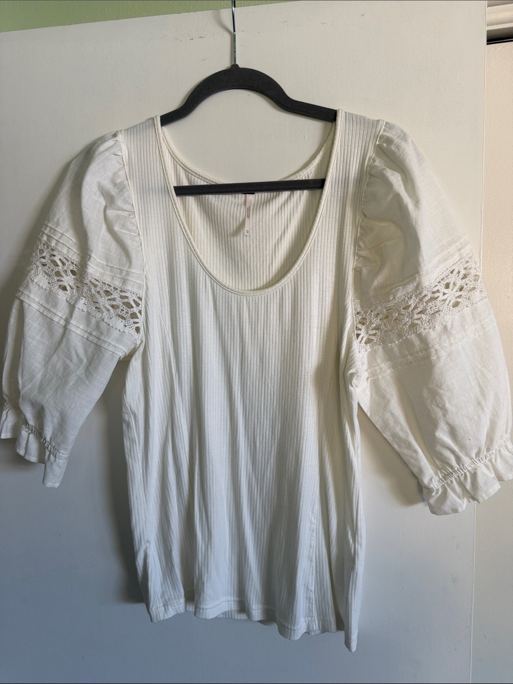 Free People puff sleeve ribbed tee new without tags